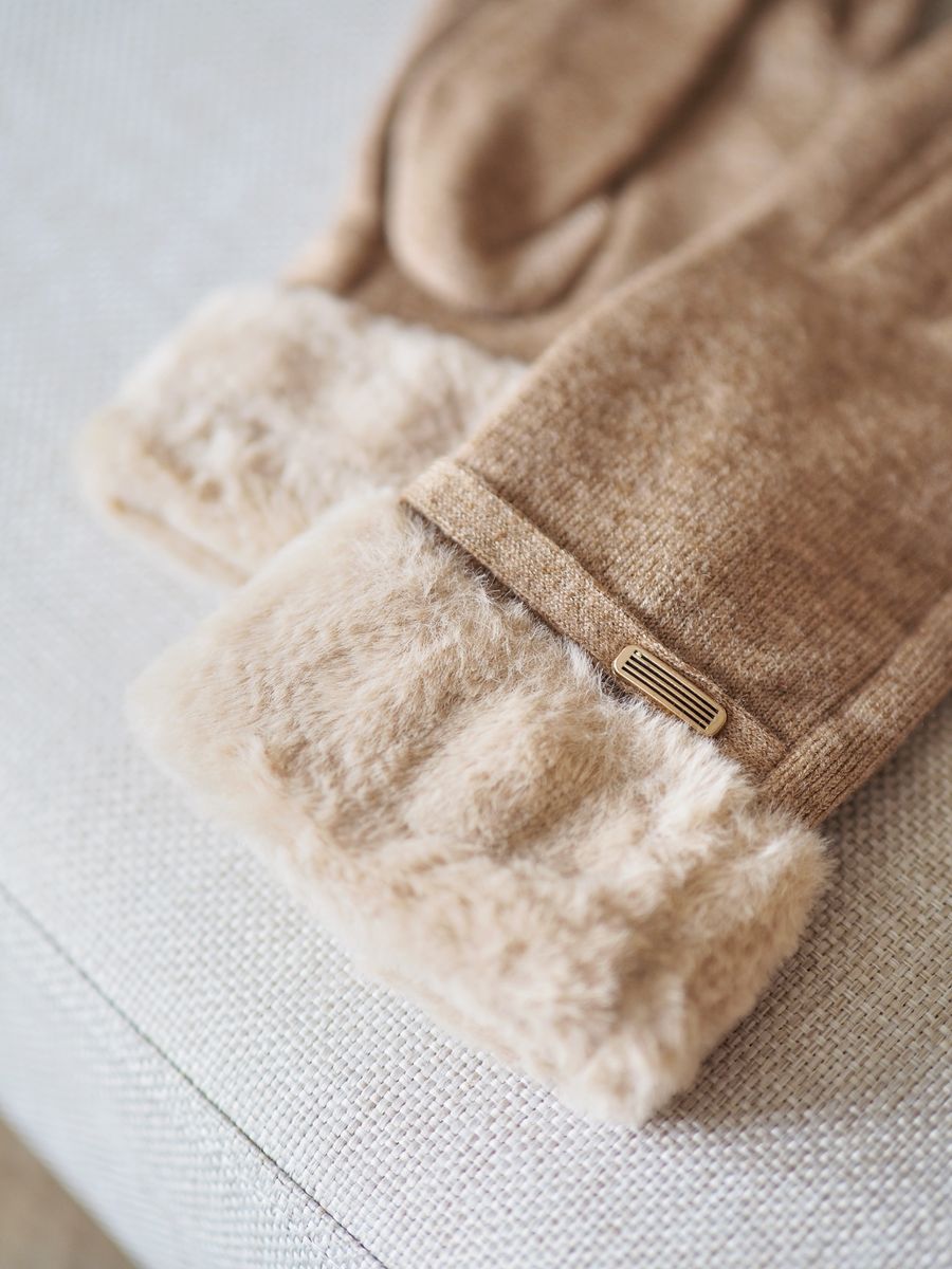 Hansker med fuskepels beige