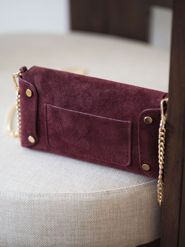 Clutch semsket skinn bordeaux