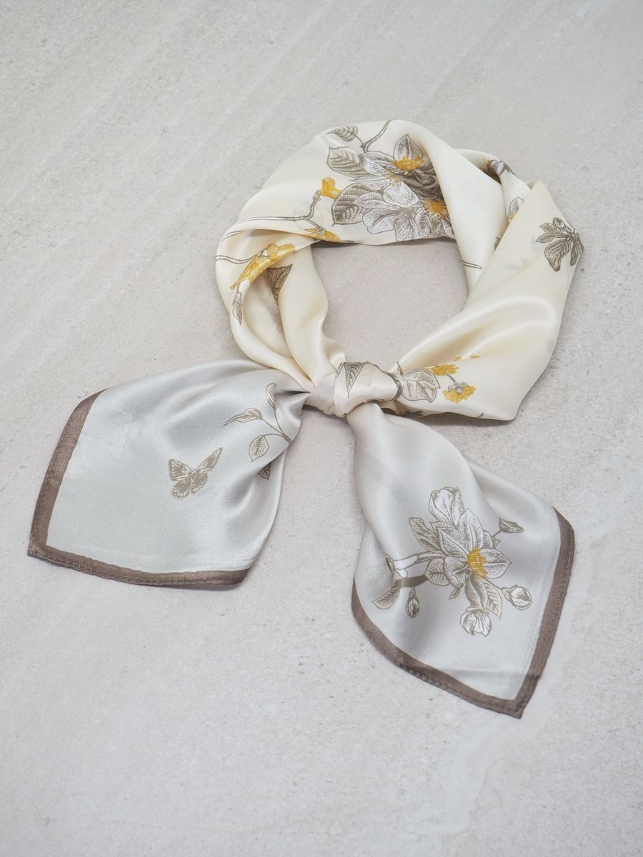 Silkeskjerf ekte silke off-white og krem