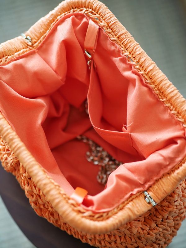 Raffia pouch-veske oransje