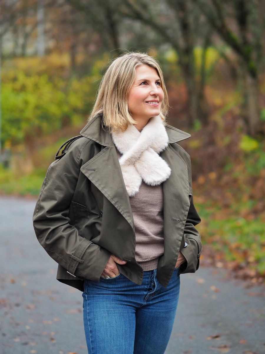 Fuskepels skjerf beige