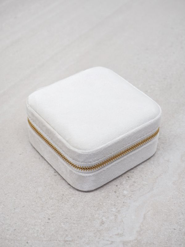 Smykkeskrin i velur firkantet off-white
