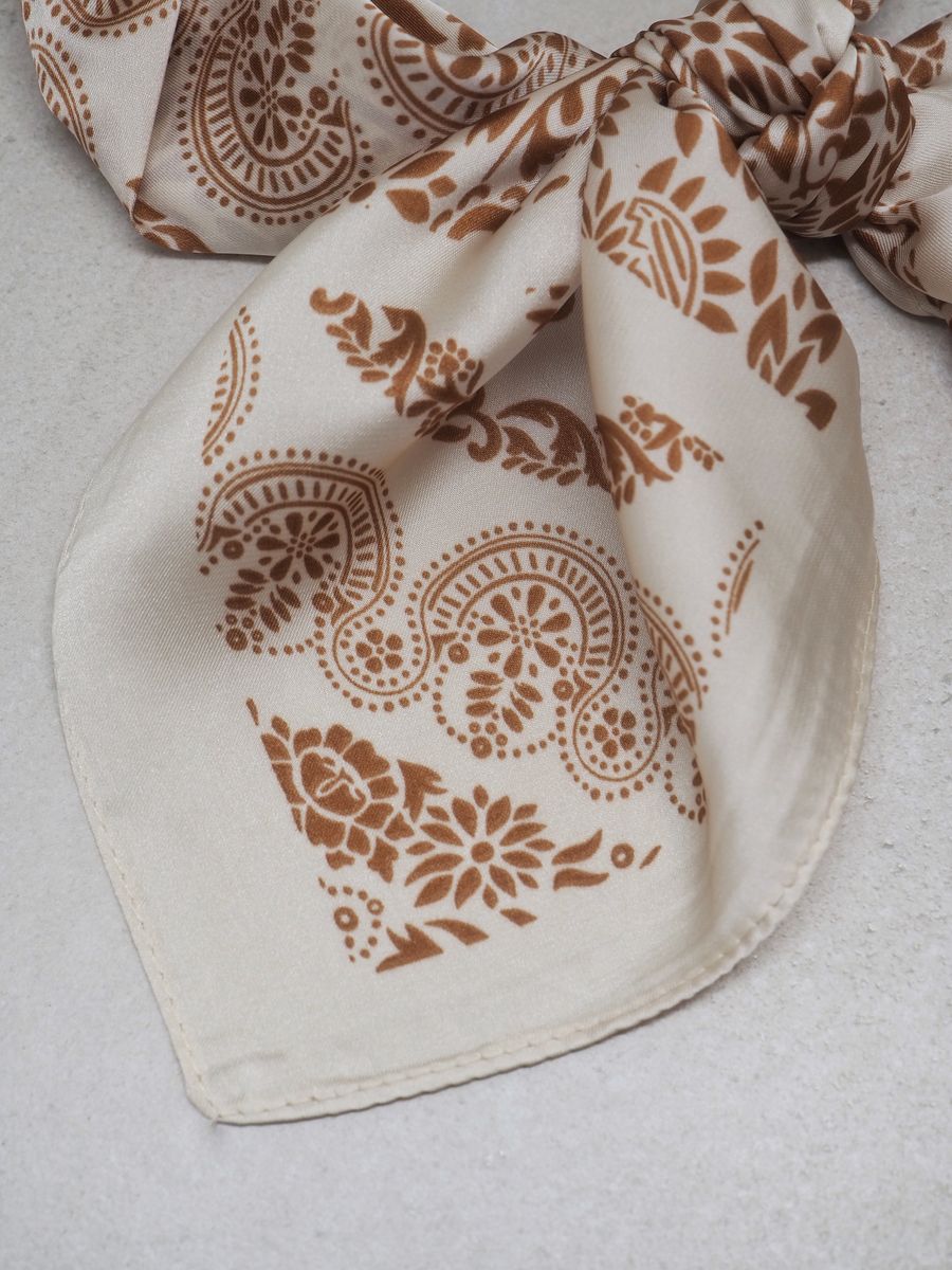 Satengskjerf krem og rustikk