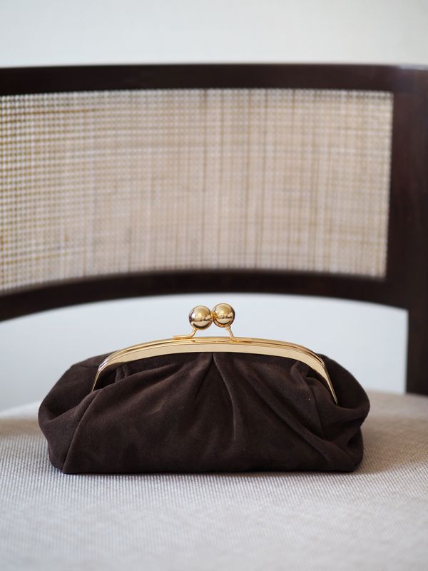 Semsketskinn pouch-veske brun