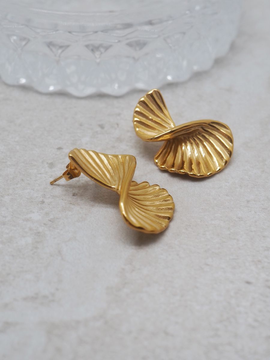 7DAYS øredobber viftespiral gullfarget stål