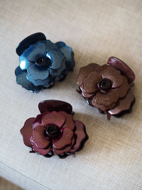 Hårklype rose med glitter blå