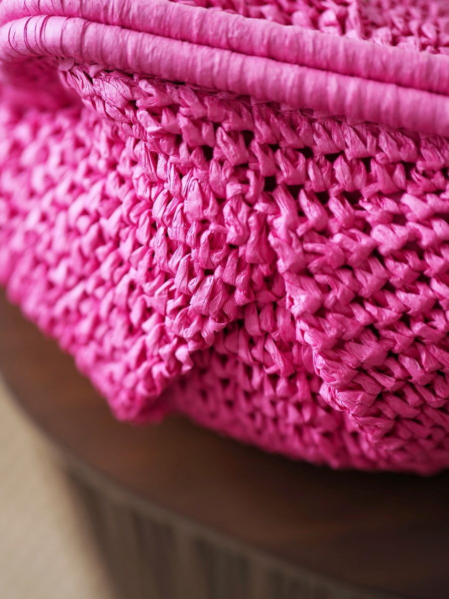Raffia pouch-veske fuksia