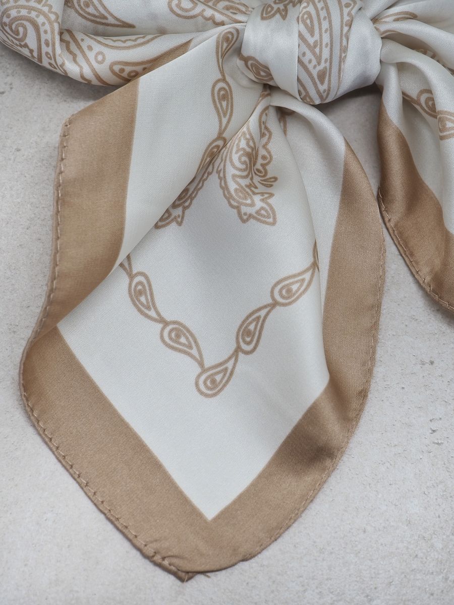 Satengskjerf beige