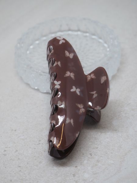 Hovedbilde Hårklype sommerfugler brun stor