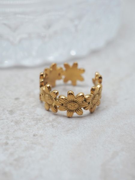 Hovedbilde 7DAYS ring blomster stål gullfarget