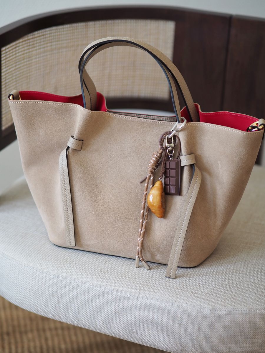 Semsket skinnveske beige