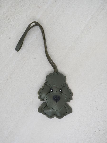 Hovedbilde Veskepynt puddelhund oliven