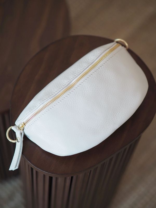 Skinn bumbag off-white