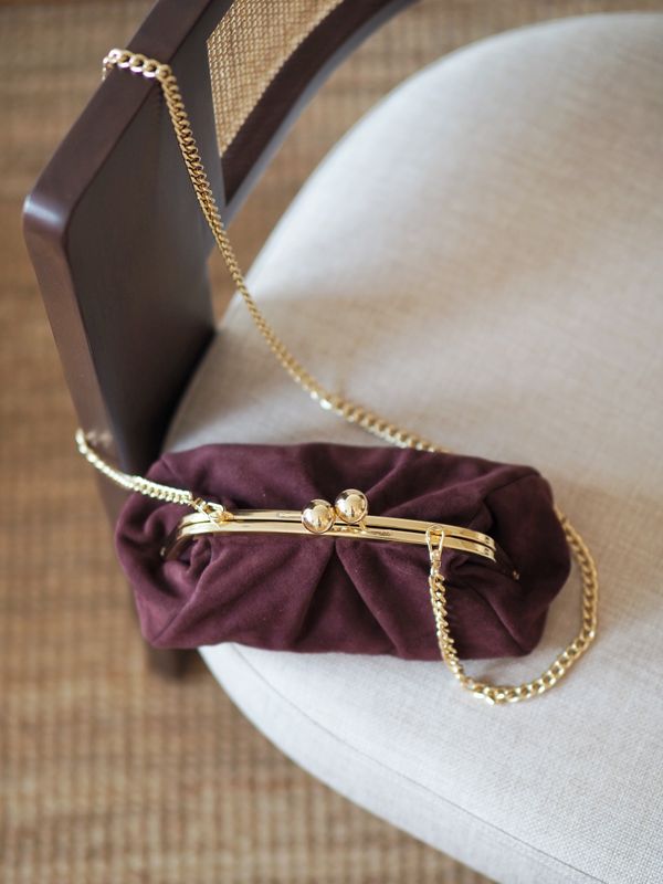 Semsketskinn puch-veske bordeaux 