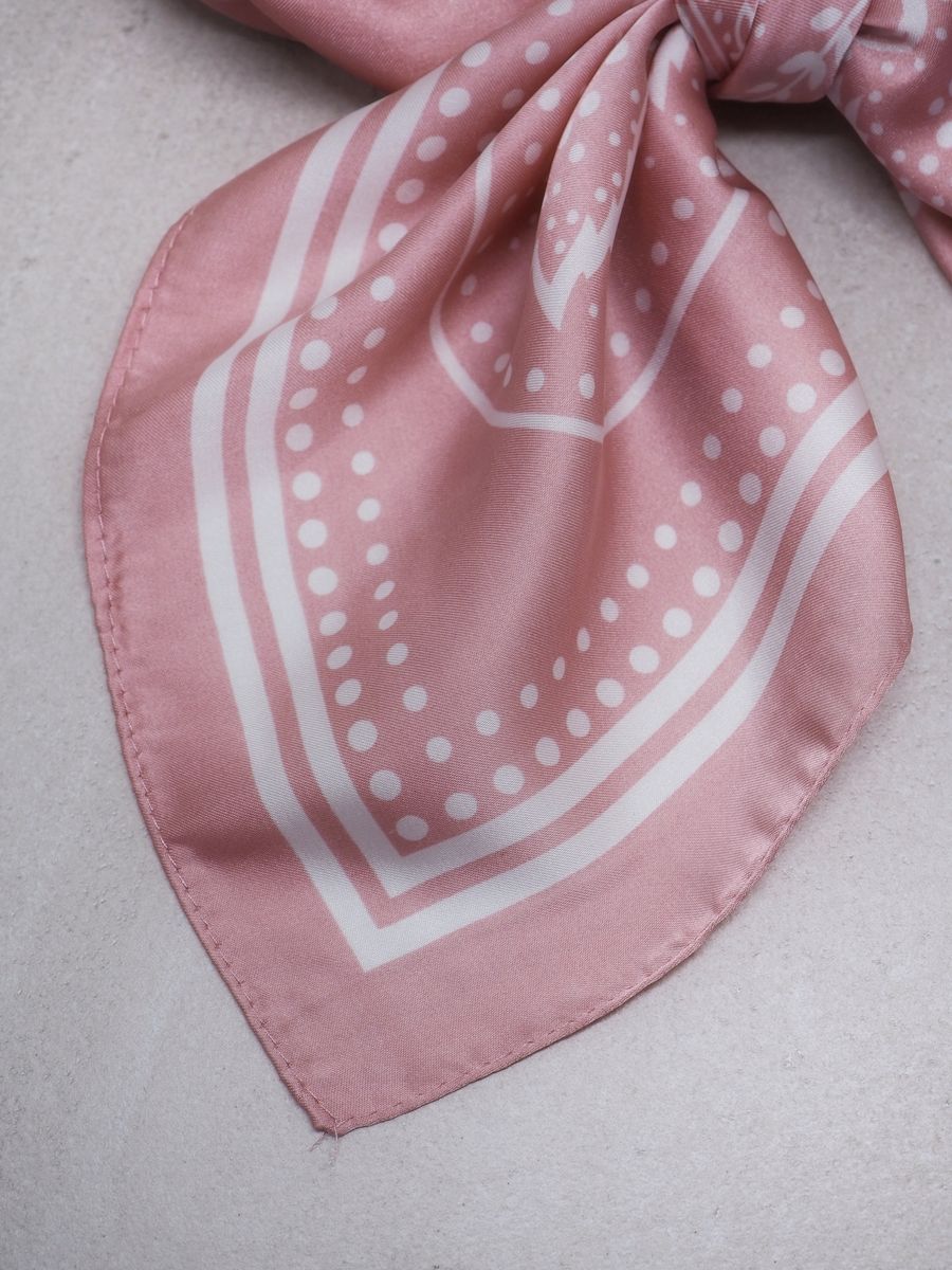 Satengskjerf lyserosa